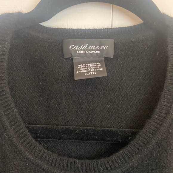 Lord & Taylor 100% black crew neck cashmere sweater Sz XL - Picture 3 of 4
